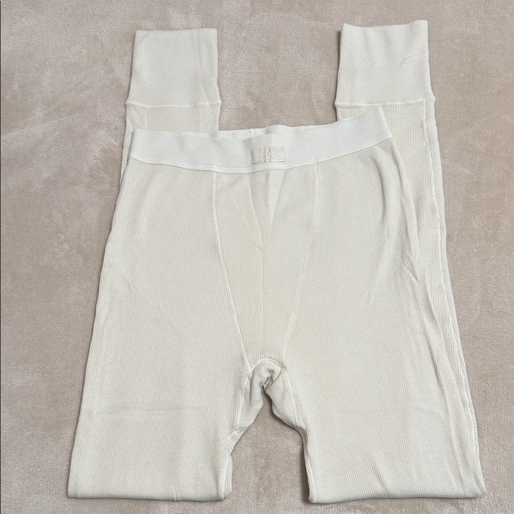 SKIMS lounge leggings and bra top